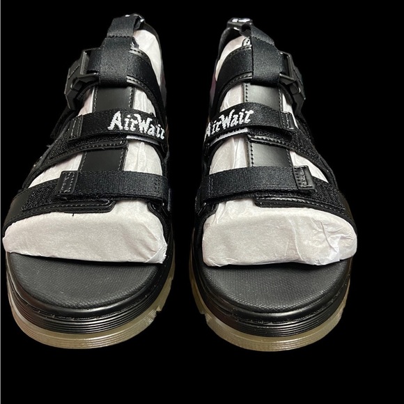 Dr. Martens Pearson Unisex Black Chunky Buckle Sandals NWT​ - Picture 9 of 11